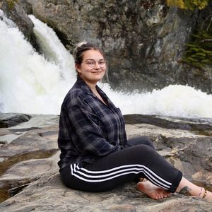 Meet your Posher, Élizabeth